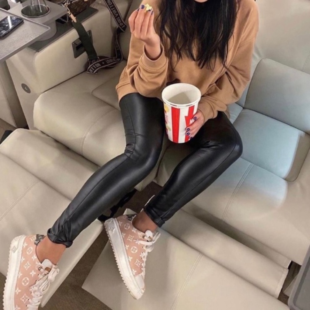 Zara Faux Leather Pants 🖤